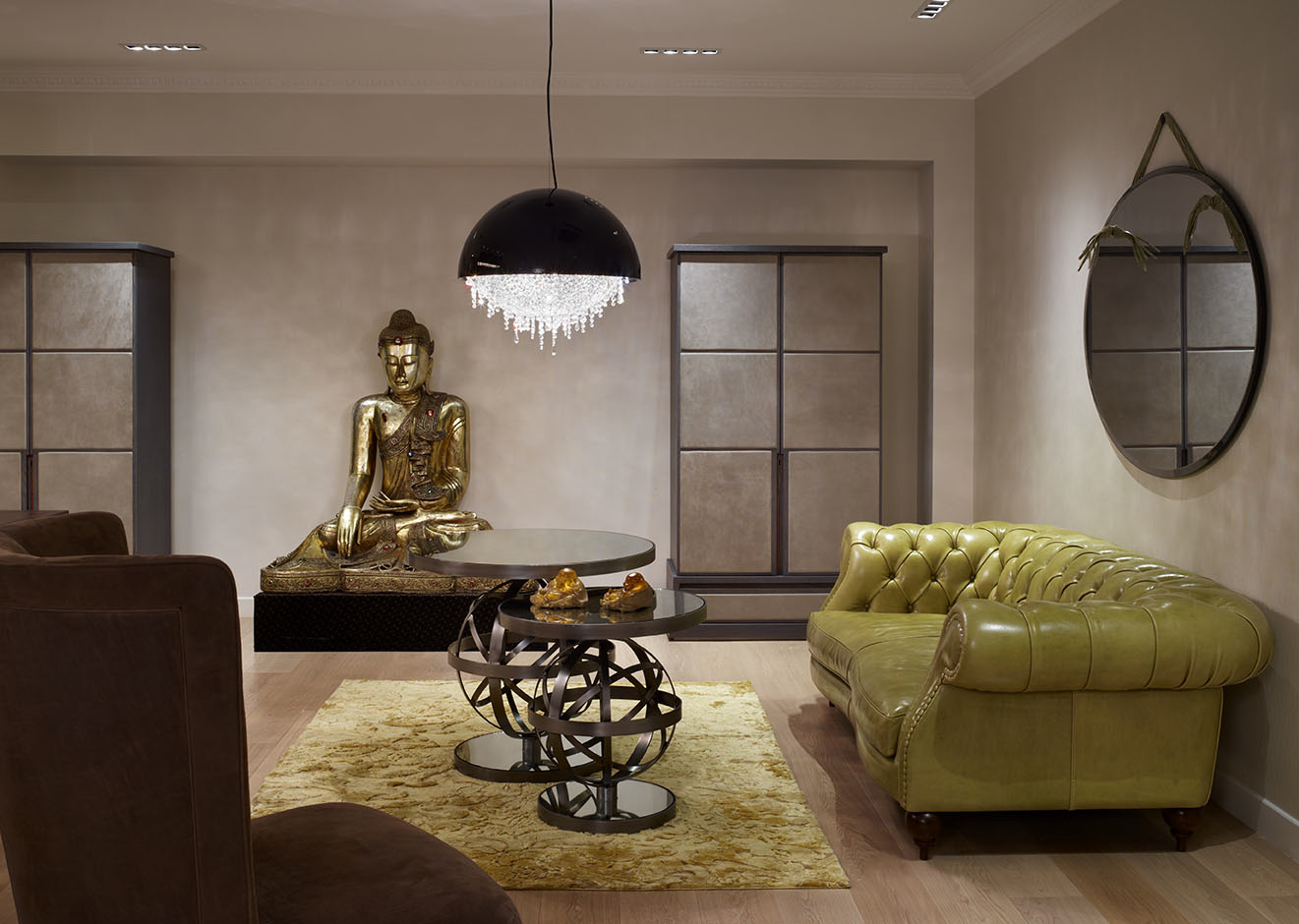 Black Ozero chandelier in luxury interior design